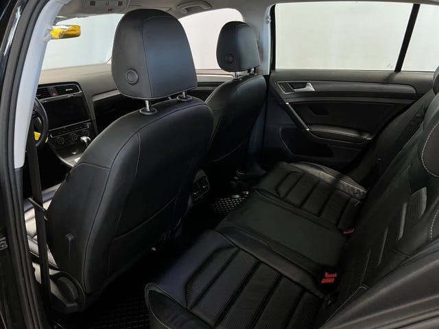 2018 VOLKSWAGEN GOLF - 39