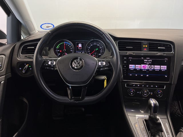 2018 VOLKSWAGEN GOLF - 16