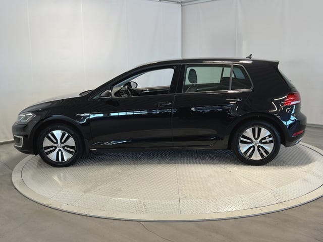 2018 VOLKSWAGEN GOLF - 9
