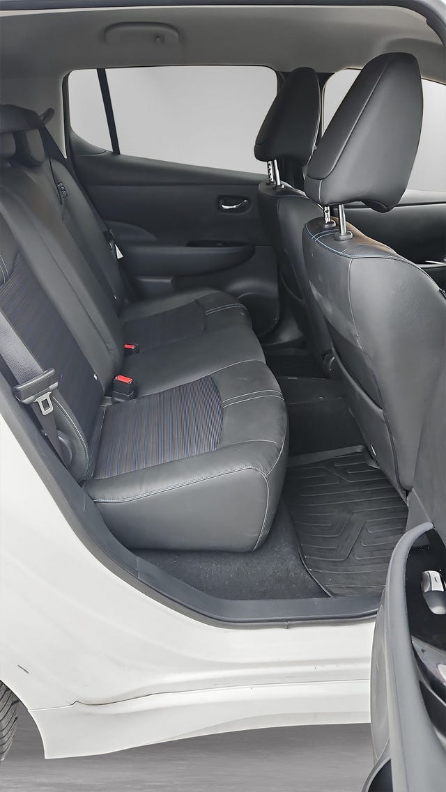 2021 NISSAN LEAF - 8