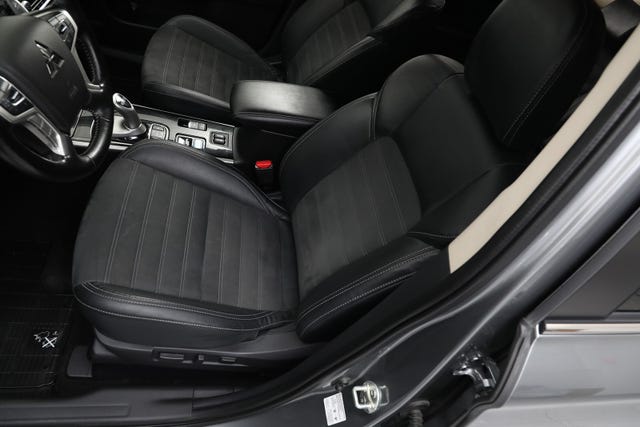 2020 MITSUBISHI OUTLANDER - 23