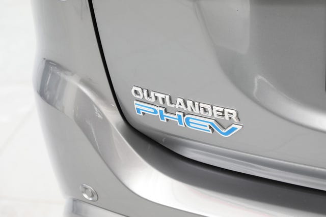 2020 MITSUBISHI OUTLANDER - 9