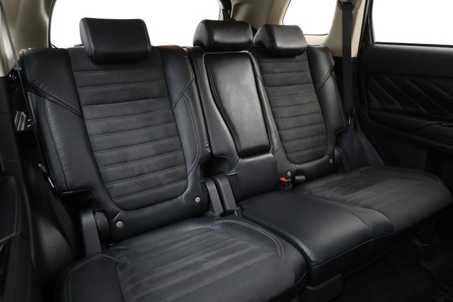 2020 MITSUBISHI OUTLANDER - 7
