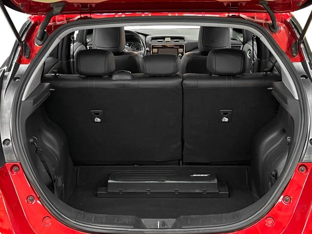 2018 NISSAN LEAF - 12