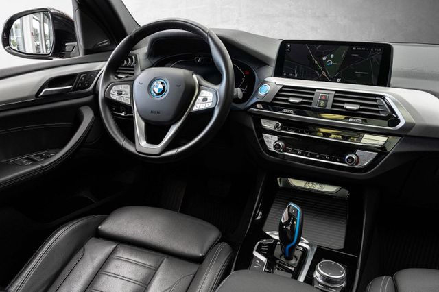 2021 BMW IX3 - 31