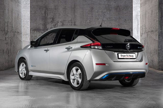 2021 NISSAN LEAF - 9
