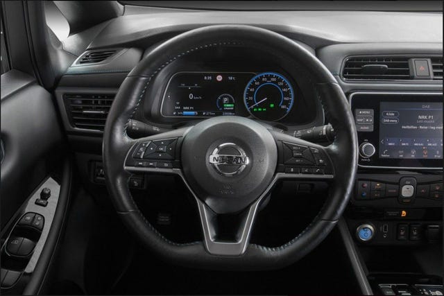 2022 NISSAN LEAF - 7