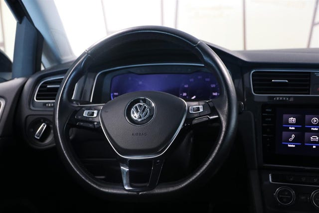 2019 VOLKSWAGEN GOLF - 18