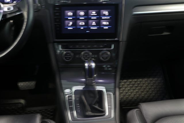 2019 VOLKSWAGEN GOLF - 16