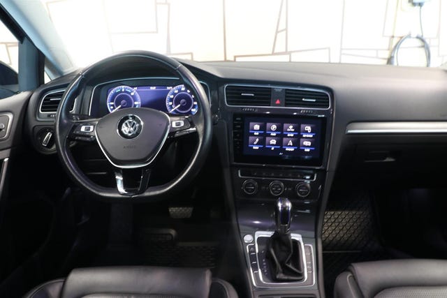 2019 VOLKSWAGEN GOLF - 14