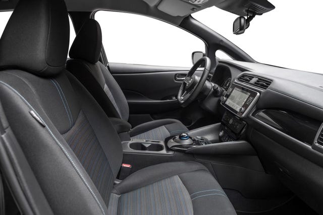 2022 NISSAN LEAF - 19