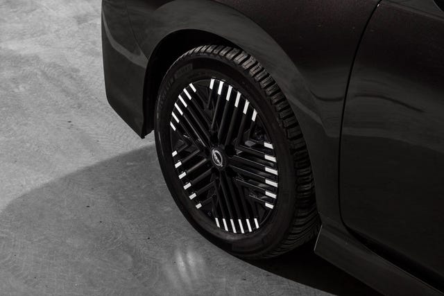2022 NISSAN LEAF - 7