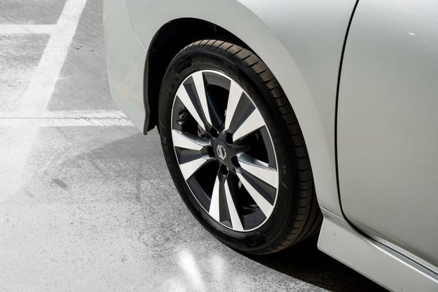2021 NISSAN LEAF - 27