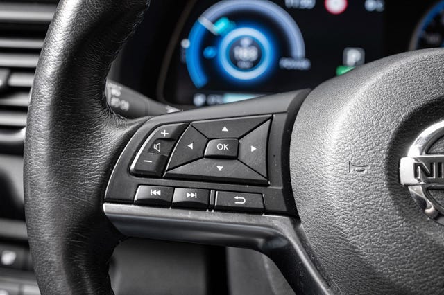 2021 NISSAN LEAF - 12