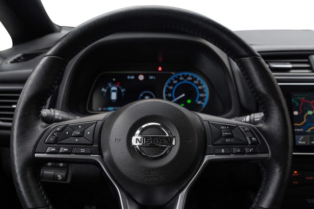 2021 NISSAN LEAF - 16