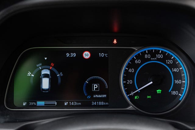 2021 NISSAN LEAF - 17