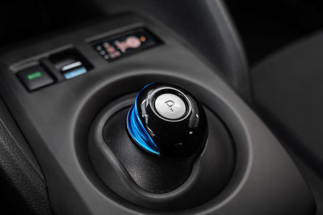 2021 NISSAN LEAF - 12