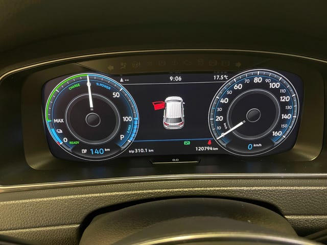 2018 VOLKSWAGEN GOLF - 19