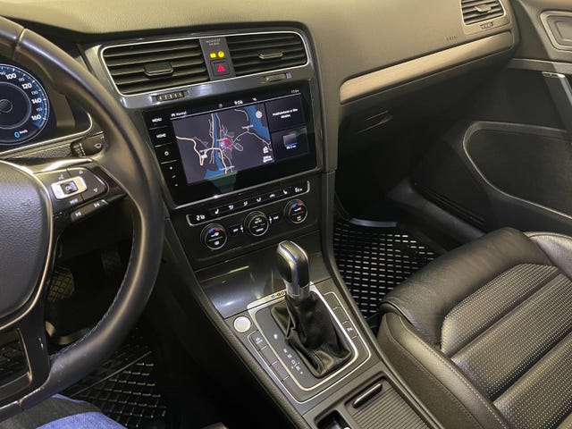 2018 VOLKSWAGEN GOLF - 20