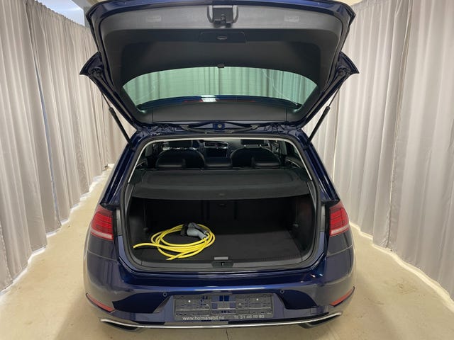 2018 VOLKSWAGEN GOLF - 36