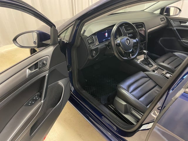 2018 VOLKSWAGEN GOLF - 10