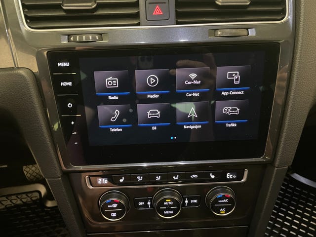 2018 VOLKSWAGEN GOLF - 23