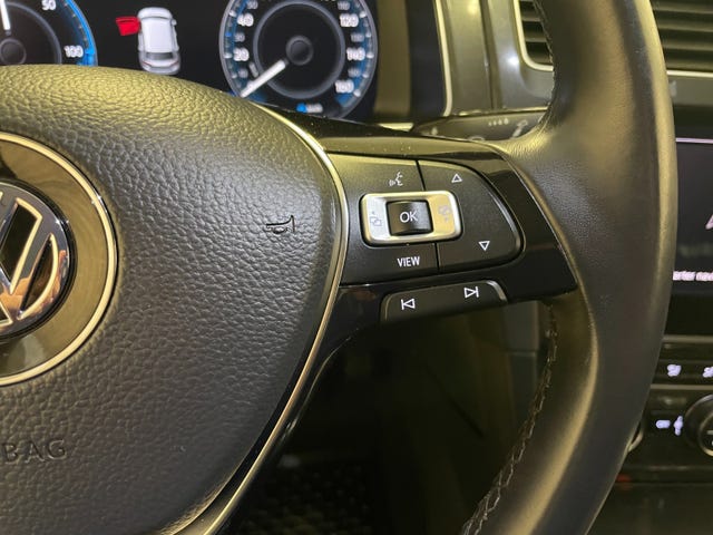2018 VOLKSWAGEN GOLF - 18