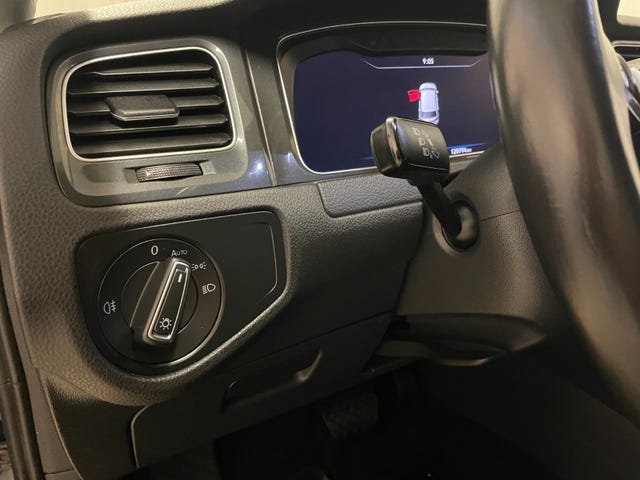 2018 VOLKSWAGEN GOLF - 15