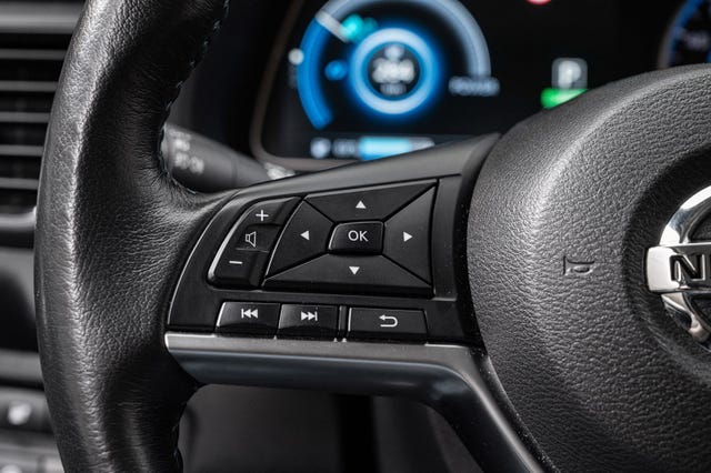 2021 NISSAN LEAF - 12