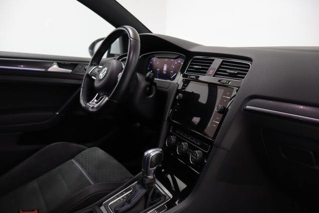 2018 VOLKSWAGEN GOLF - 22