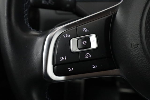 2018 VOLKSWAGEN GOLF - 10