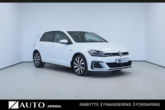 WVWZZZAUZJW805048 2018 VOLKSWAGEN GOLF-0
