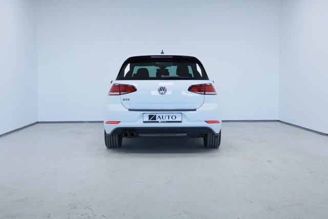 WVWZZZAUZJW805048 2018 VOLKSWAGEN GOLF-4