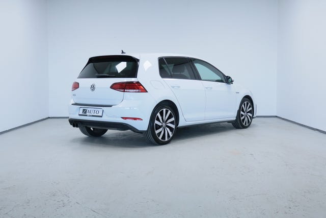 WVWZZZAUZJW805048 2018 VOLKSWAGEN GOLF-5