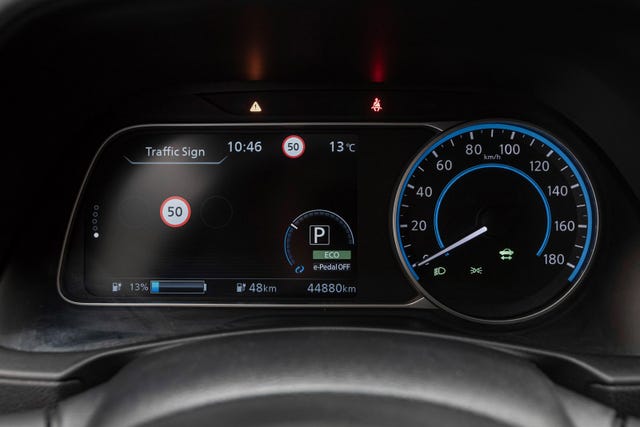 2021 NISSAN LEAF - 15