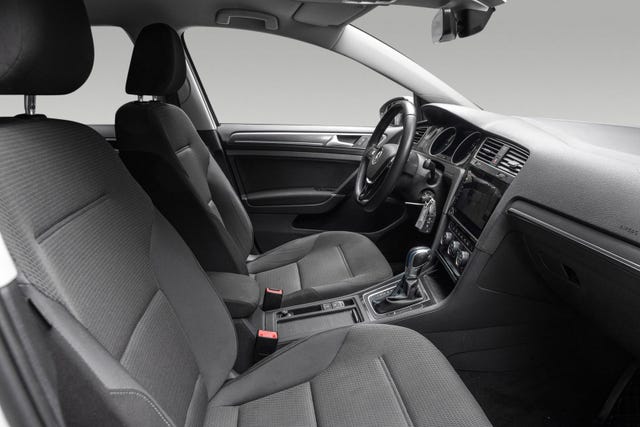 2018 VOLKSWAGEN GOLF - 11