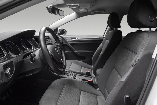 2018 VOLKSWAGEN GOLF - 10