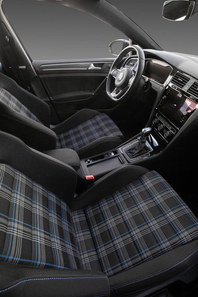 2018 VOLKSWAGEN GOLF - 27