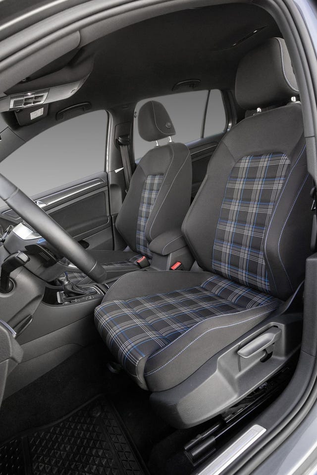 2018 VOLKSWAGEN GOLF - 23