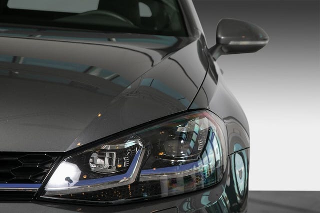 WVWZZZAUZJW805727 2018 VOLKSWAGEN GOLF-4
