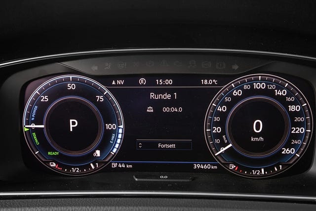 2018 VOLKSWAGEN GOLF - 16