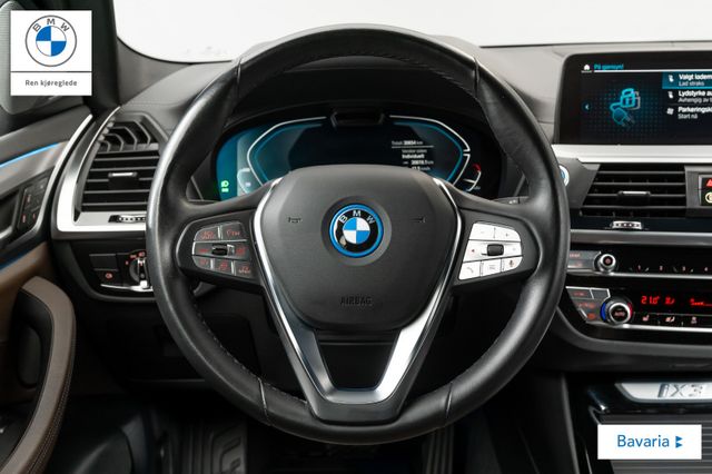 2021 BMW IX3 - 18