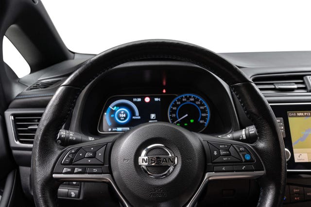 2021 NISSAN LEAF - 10