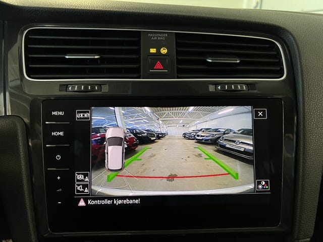 2018 VOLKSWAGEN GOLF - 32