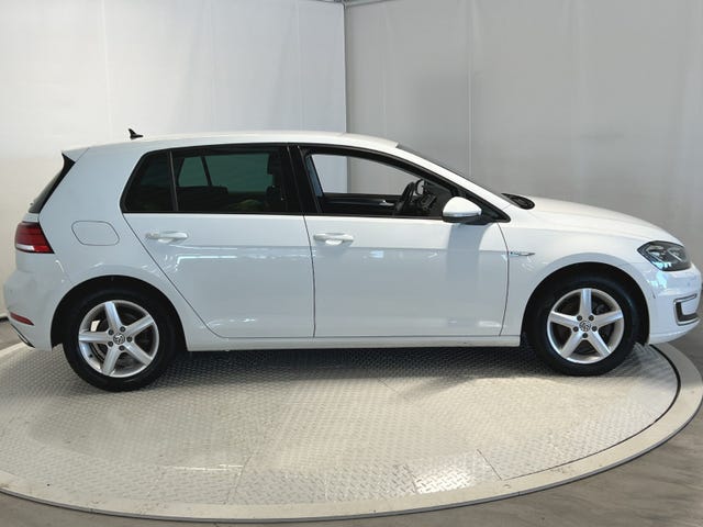 2018 VOLKSWAGEN GOLF - 14