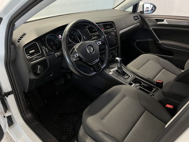 2018 VOLKSWAGEN GOLF - 36