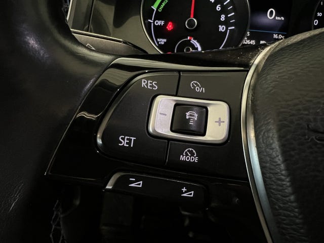 2018 VOLKSWAGEN GOLF - 22