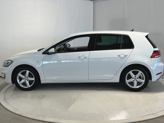 2018 VOLKSWAGEN GOLF - 12