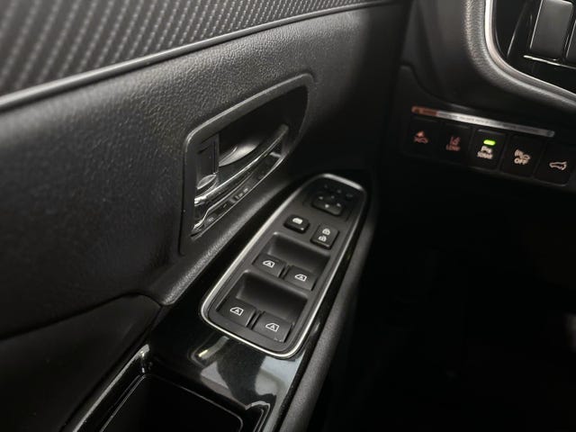 2020 MITSUBISHI OUTLANDER - 17