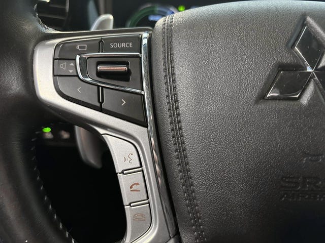 2020 MITSUBISHI OUTLANDER - 28